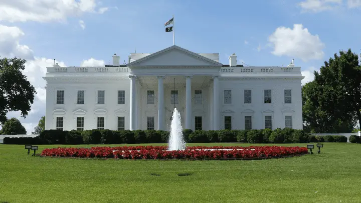 The white house - lmshero